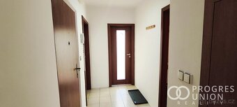 Nabízíme k prodeji luxusní byt 2+1 s garáží ve Valašském Mez - 7