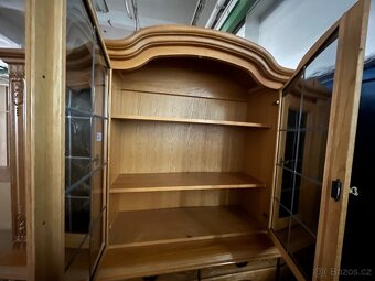 Vitrína - 7