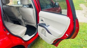Mitsubishi Outlander 4x4 7miest - 7