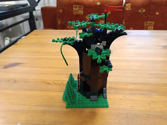 LEGO Castle 6054 Forestmen's Hideout - 7