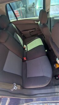 Opel Astra h - 7
