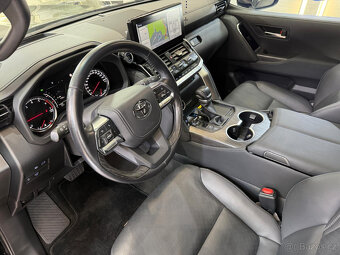 Toyota Land Cruiser 70th ANNIVERSARY - 7