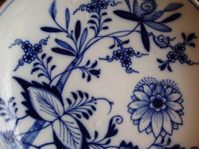 Cibuláková konvička z Dubí + starožitný cibulákový talířek M - 7