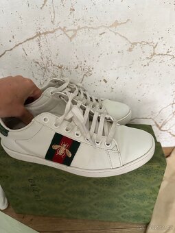 Gucci tenisky ace trainers with bee vel 40 - 7