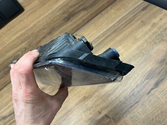 Superb 3 leva přední mlhovka predface - 7