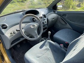 Toyota Yaris 1.0 2002 - 7