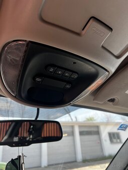Chrysler grand voyager limited - 7