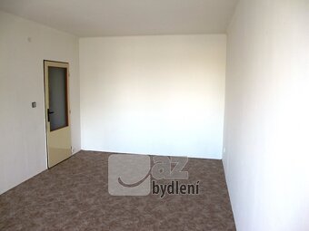 Zděný 2+1 s balkonem, všechna okna na jih, Tábor - Kopeček - 7