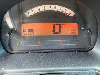 Citroën C2 Nová STK 80 000 km - 7
