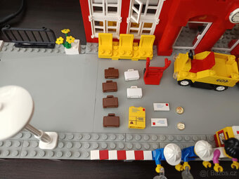 LEGO Train 9V Train Station +návod - 7