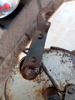 Prodám štít kola na Jawa 175/250 special - 7