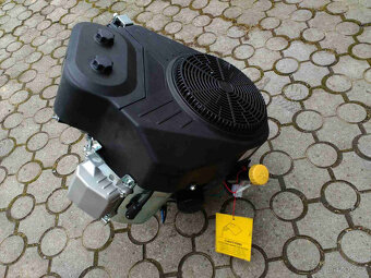 Silný dvouválcový motor pro zahradní traktory22 HP - nový - 7