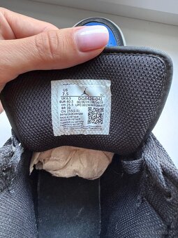 Nike Jordan Air 1 Mid velikost 40,5 - 7