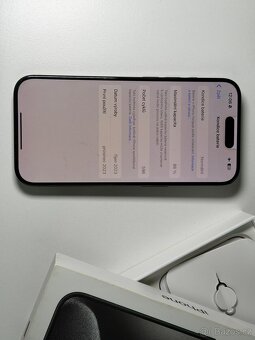 iPhone 15 Pro 256 Gb v barvě černý titan - 7