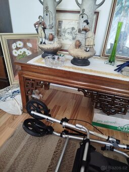 Staré dekorativní vázy - 7