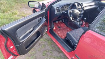 Mazda 323F - 7