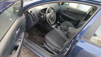 Hyundai i30 1.6CRDi 85kW typ motoru D4FB rv. 2008 - 7