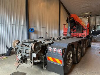 Volvo FM460 8x4 nosič kontejneru s hydraulickou rukou - 7