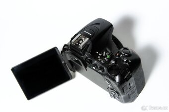 Prodám zrcadlovku Nikon D5600 samostatně nebo v setu - 7