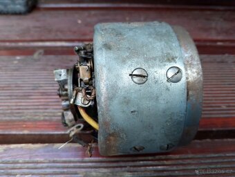 Dynamo na moto Jawa Pérák - 7
