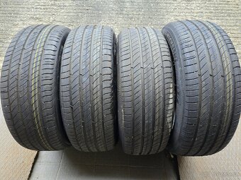 Pneu Michelin Primacy 4. 205/55  R17 - 7