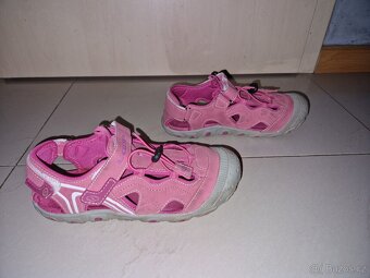 Sandály a tenisky Puma vel. 38 a 38,5 - 7