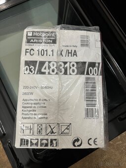 Vestavěná trouba Hotpoint - 7