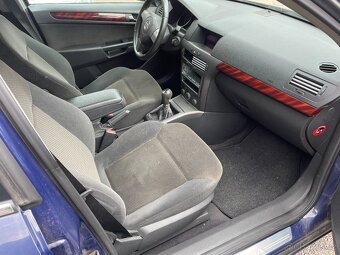 Opel Astra H 1.6i 77kW Rok 2005 Náhradní díly - 7
