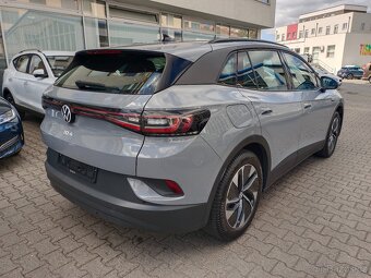 VW ID.4 Pure 125kW 64tkm Webasto - záruka Autodraft - - 7