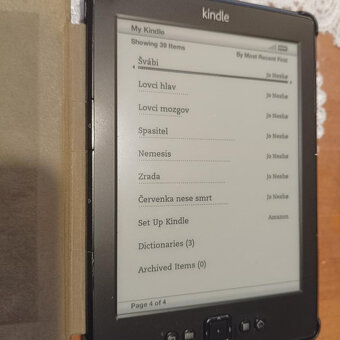 Amazon Kindle 4 D01100 - E-book elektronická čtečka knih - 7