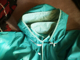 Krásný nový kabát - pláštěnka - 7