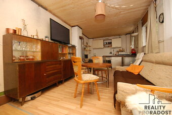 Prodej chaty 3+kk s terasou a zahradou, Prostějovičky - 7