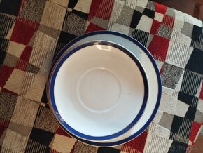 Porcelánový talíře zdobené pravím zlatem - 7