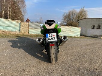 Kawasaki ZZR 1400, 142Kw - 7