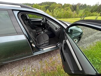 Prodám Škoda Octavia III fc 1,4 tsi Drive NAVI - 7