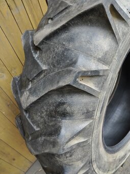 Zetor pneumatika 14,9-28 (380/85-28) - 7