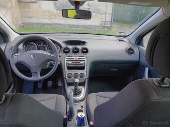 Peugeot 308 1.4 - 7