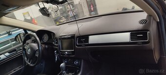 Airbagova sada palubka airbagy pásy hnědá barva Touareg 7p - 7