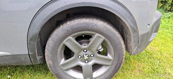 Peugeot 2008 ALLURE 1.5 BlueHDi 130 k EAT8 - 7