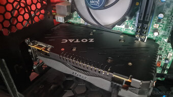 PC + monitor + klávesnice + myš + IN WIN 301 - 7