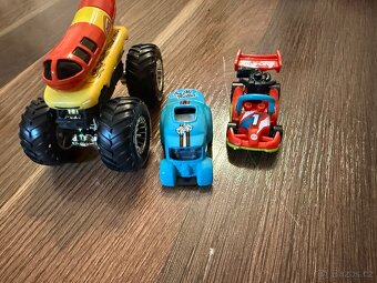 Hot wheels - 7