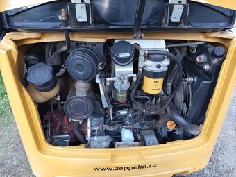 Nová cena, bagr Caterpillar 302.2 D, 3359 motohodin - 7