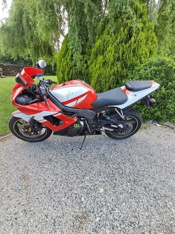 Yamaha yzf r6 - 7