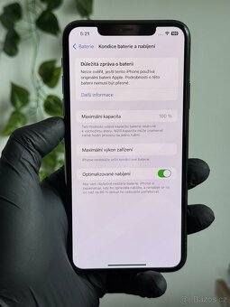 iPhone 11 Pro Max 64GB - 100% baterie - 7