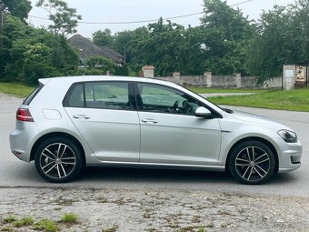 VW Golf GTE - 7