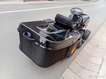Prodám zahradní traktor Partner 12.5Hp - 7