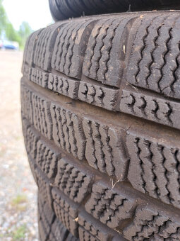 225/70 R 15C - 7