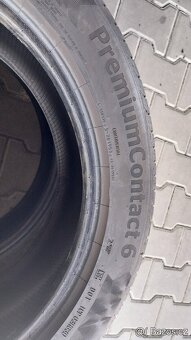 Prodám 2 x letní pneu Continental 235/50/19 - 7
