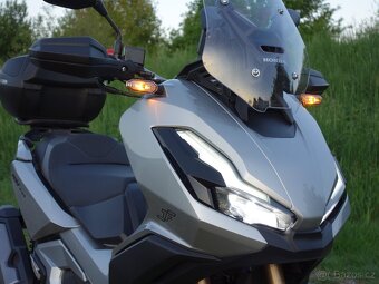 Honda ADV 350 - 7