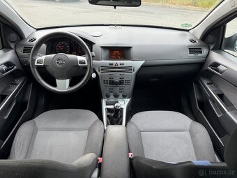 Opel Astra Caravan - kombi,1.6 benzin,85kw,2010 - 7